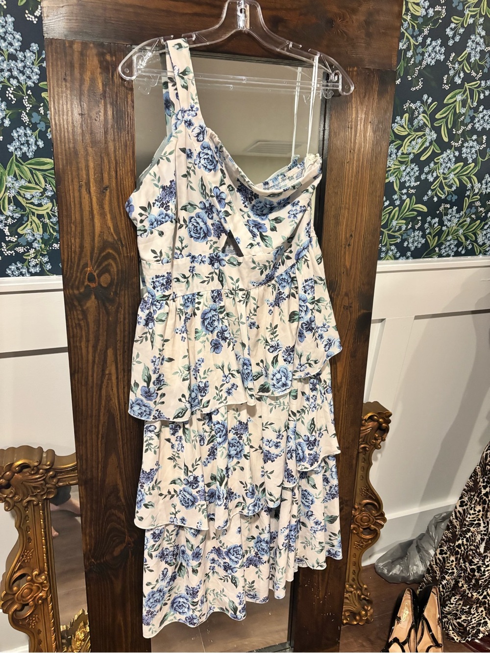 Showpo Women’s Size 12 Maxi Floral One Shoulder Ruffled Layered Side Zip Dress
